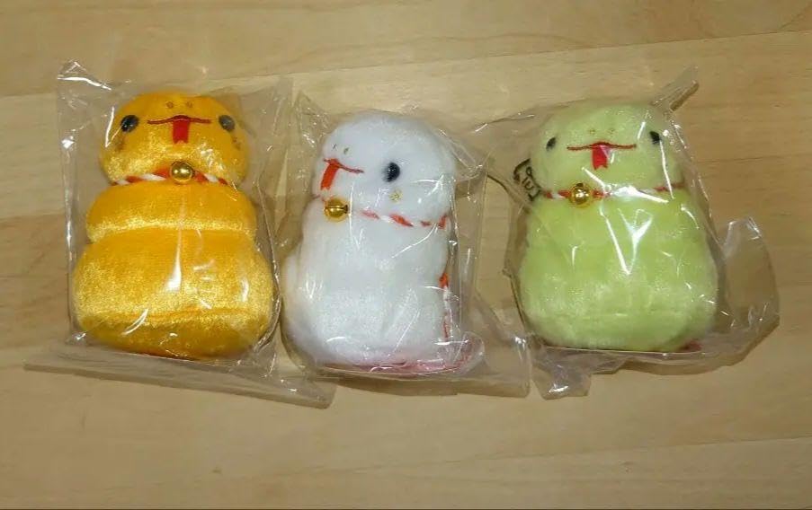 Amazon.co.jp: へびもっち 白 緑 金 2025年干支ぬいぐるみ 郵便局